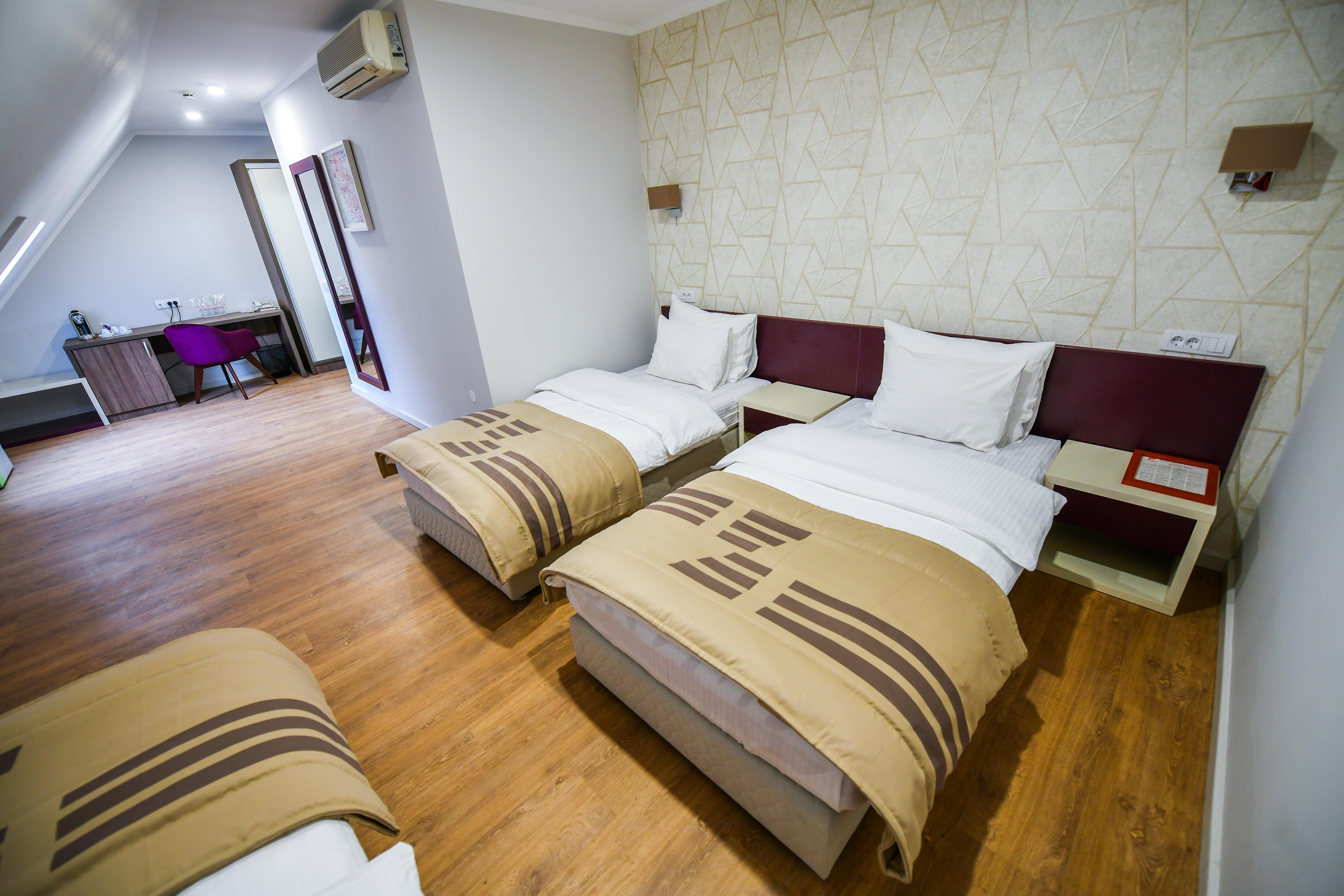 Hotel Zepter Palace Banja Luka Bagian luar foto